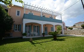 Tsonas Apartments